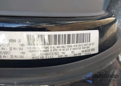 2007 Jeep Grand Cherokee Laredo z USA, uszkodzony, nr VIN 1J8GR48K47C679631